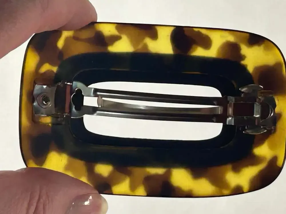 VTG rectangle tortoise shell color and black barrette clip 3”x 2”